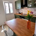Tomic Apartmán *