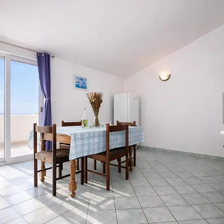 Tomic Apartment *