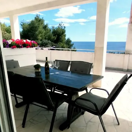 Apartment Tomic