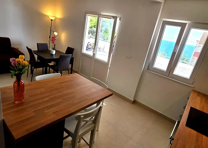 Tomic Apartmán Zavalatica