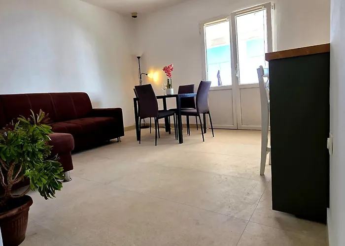 Tomic Apartmán *