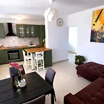 Apartment Tomic *