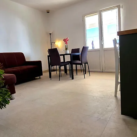 Tomic Apartamento *