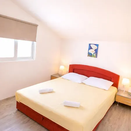 Apartment Tomic Zavalatica